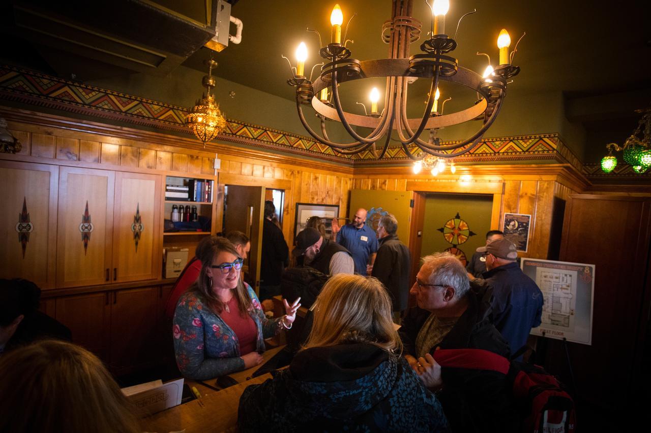 Mcmenamins Harbor Hotel Kalama